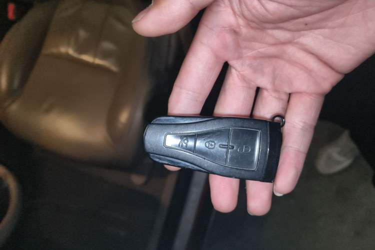 Used Roewe 550 2010 550S 1.8L Automatic Start-Zhen New Year Edition Vehicle Key
