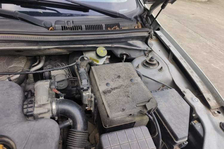 Used Roewe 550 2010 550S 1.8L Automatic Start-Zhen New Year Edition Engine Bay Left