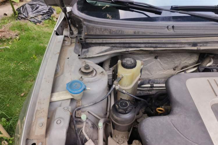 Used Roewe 550 2010 550S 1.8L Automatic Start-Zhen New Year Edition Engine Bay Right