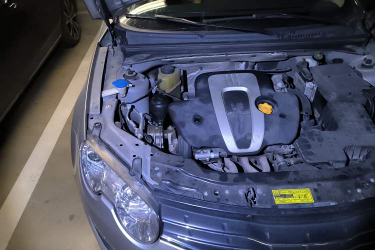 Used Roewe 550 2010 550S 1.8L Automatic Start-Zhen New Year Edition Engine Bay Right