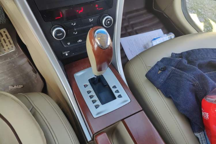Used Roewe 550 2010 550S 1.8L Automatic Start-Zhen Edition Gear Lever