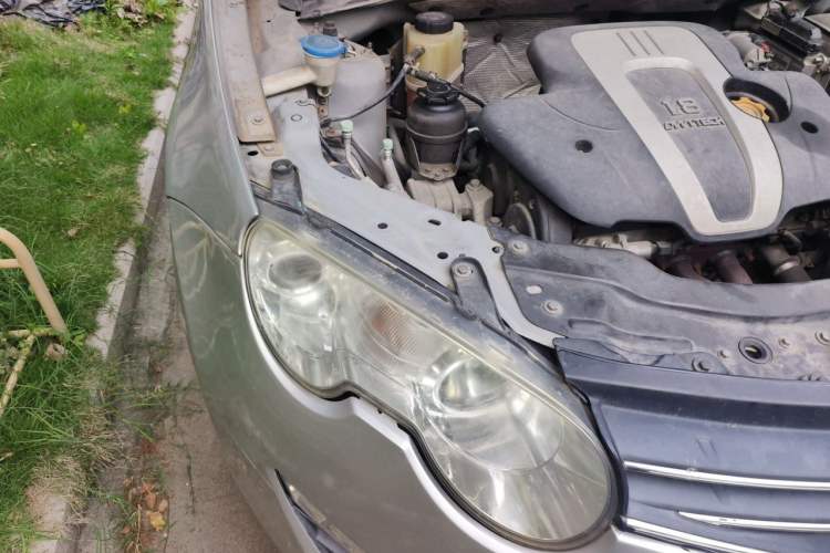 Used Roewe 550 2010 550S 1.8L Automatic Start-Zhen New Year Edition Right Front Headlight