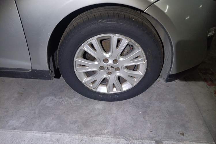 Used Roewe 550 2010 550 1.8L Automatic Expo Style Edition Right Front Wheel Hub
