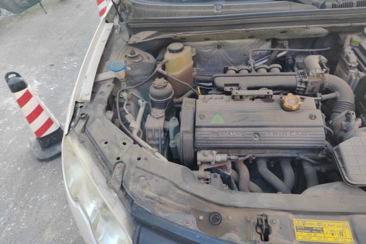 Used Roewe 550 2010 550S 1.8L Manual - Qiyi Edition Engine Bay Right