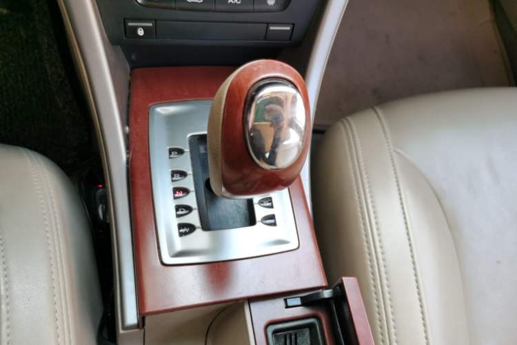 Used Roewe 550 2010 550 1.8L Automatic Expo Style Edition Gear Lever