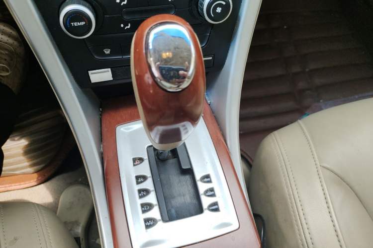 Used Roewe 550 2010 550 1.8L Automatic Expo Style Edition Gear Lever