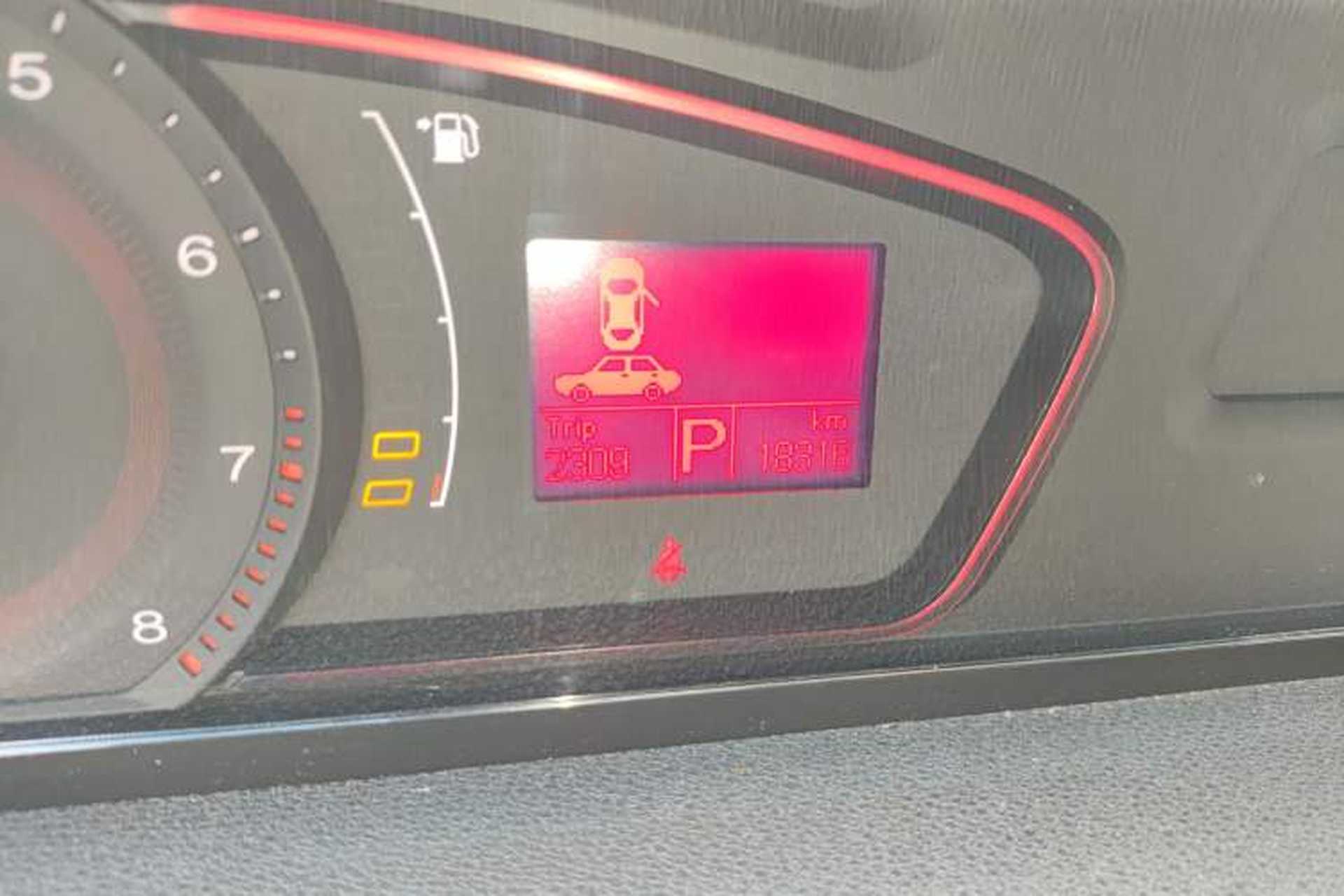 Used Roewe 550 2010 550D 1.8T Automatic Luxury Edition Odometer Close Up