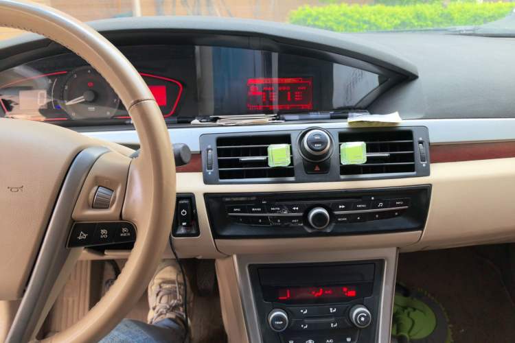 Used Roewe 550 2012 550 1.8L Manual Value Edition Audio And AC Panel
