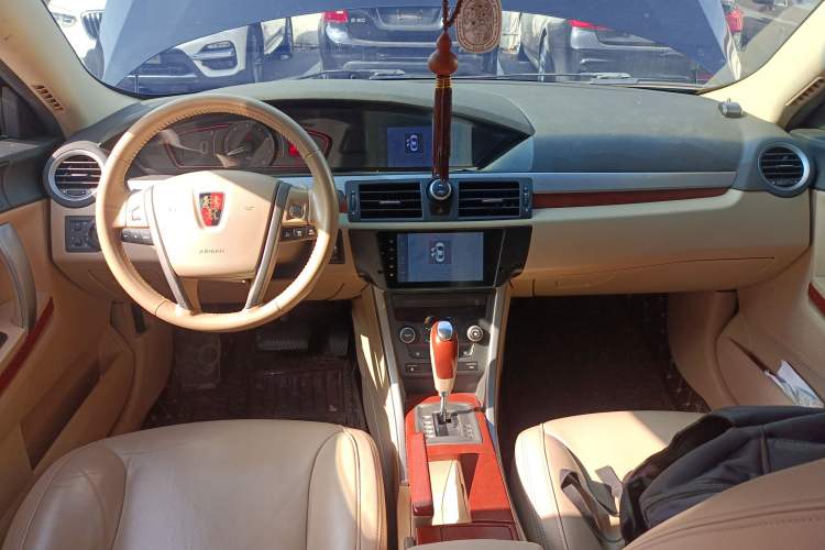 Used Roewe 550 2012 550 1.8T Automatic Full-Gold Limited Edition Center Console