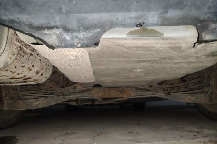 Used Roewe 550 2012 550 1.8T Automatic Full-Gold Limited Edition Chassis Front