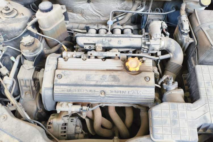 Used Roewe 550 2012 550S 1.8L Automatic Start Prestige Edition Engine Bay