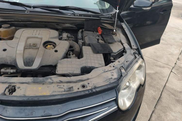 Used Roewe 550 2012 550 1.8L Manual Value Edition Engine Bay Left