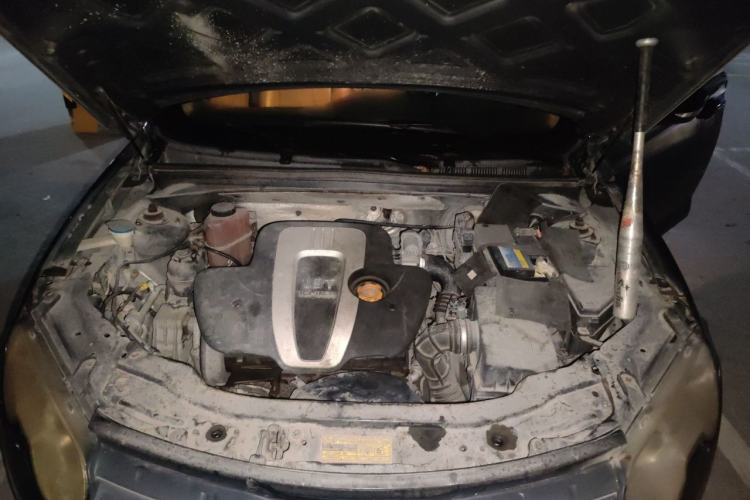 Used Roewe 550 2012 550 1.8T Automatic Full-Gold Limited Edition Engine Bay