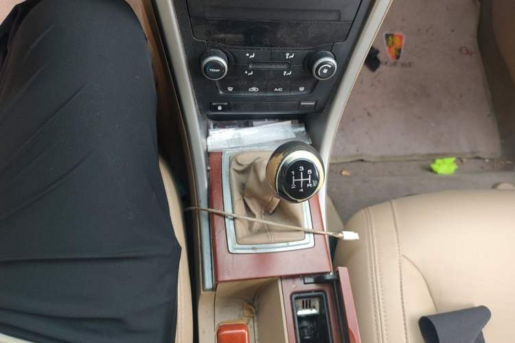 Used Roewe 550 2012 550 1.8L Manual Value Edition Gear Lever