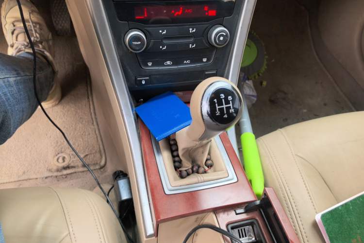 Used Roewe 550 2012 550 1.8L Manual Value Edition Gear Lever