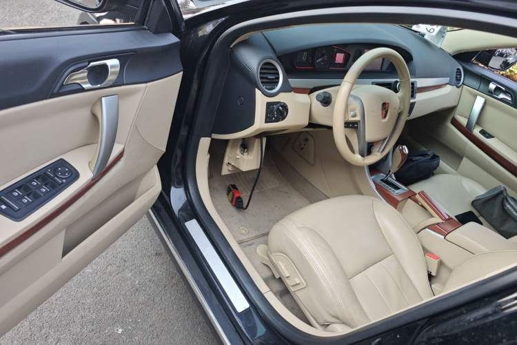 Used Roewe 550 2012 550D 1.8T Automatic Prestige Edition Interior 3
