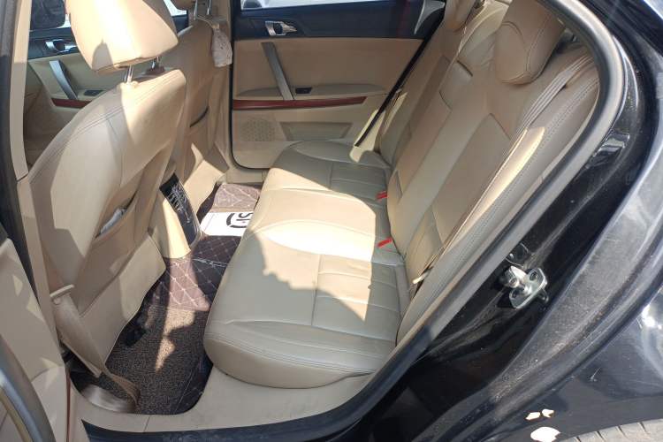 Used Roewe 550 2012 550 1.8T Automatic Full-Gold Limited Edition Left Rear Seat