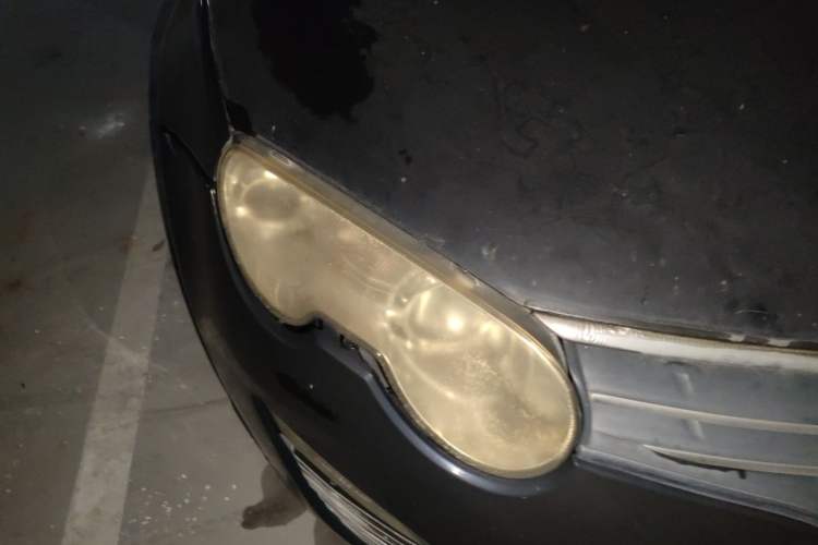 Used Roewe 550 2012 550 1.8T Automatic Full-Gold Limited Edition Right Front Headlight