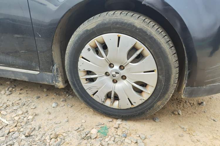 Used Roewe 550 2012 550 1.8L Manual Qiyue Edition Right Front Wheel Hub