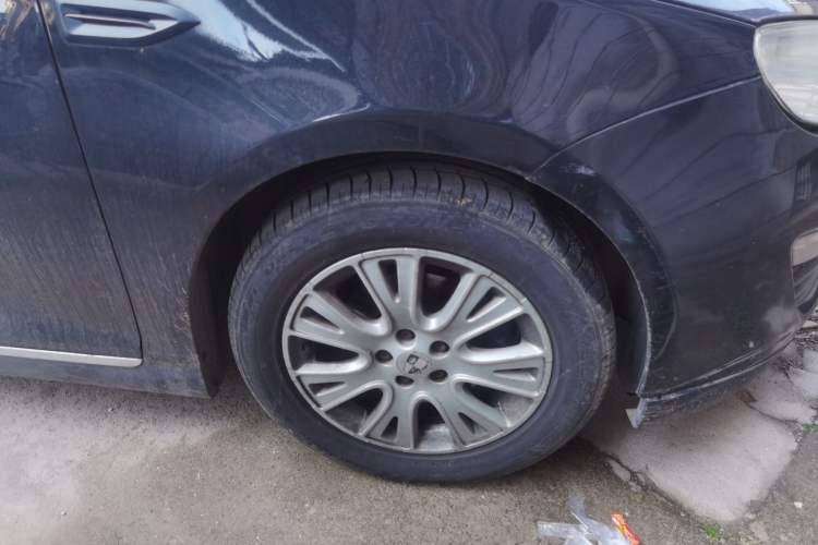 Used Roewe 550 2012 550 1.8L Manual Value Edition Right Front Wheel Hub