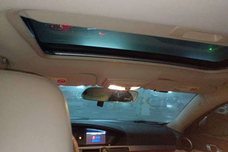 Used Roewe 550 2012 550 1.8L Automatic Value Edition Headliner