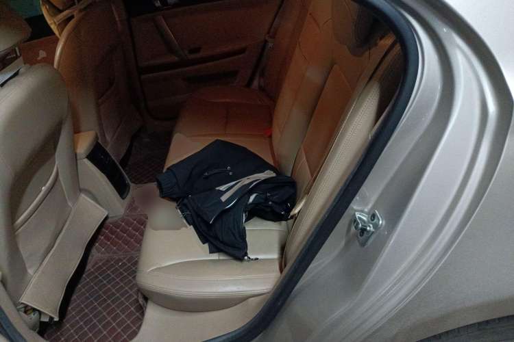 Used Roewe 550 2012 550 1.8L Automatic Value Edition Left Rear Seat