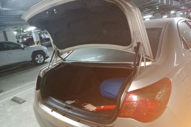 Used Roewe 550 2012 550 1.8L Automatic Value Edition Trunk