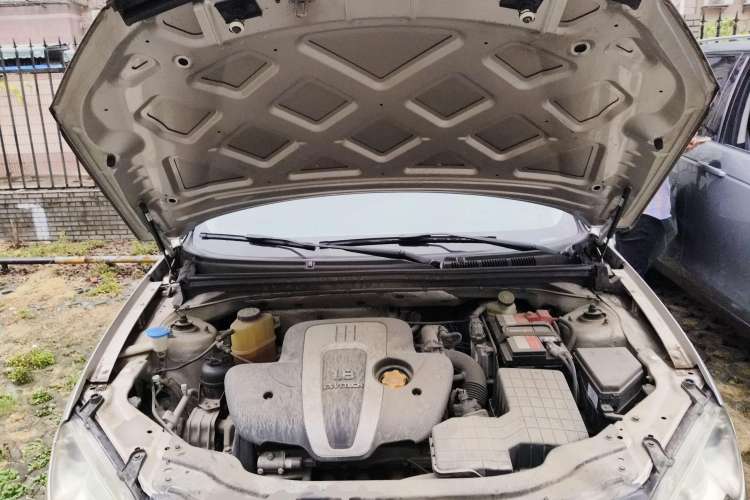 Used Roewe 550 2012 550 1.8L Automatic Value Edition Engine Bay