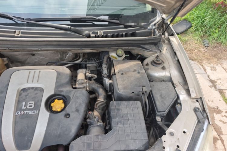 Used Roewe 550 2012 550 1.8L Automatic Value Edition Engine Bay Left