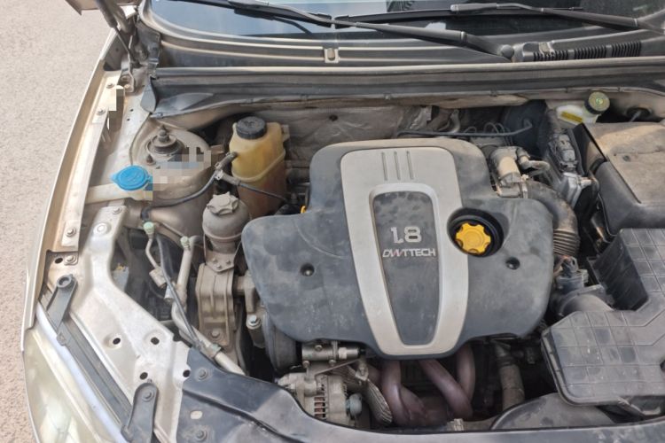 Used Roewe 550 2012 550 1.8L Automatic Value Edition Engine Bay Right