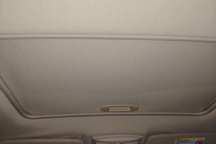 Used Roewe 550 2012 550 1.8T Automatic Full-Gold Limited Edition Headliner