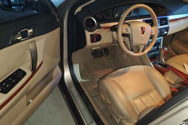 Used Roewe 550 2012 550 1.8T Automatic Full-Gold Limited Edition Interior 3