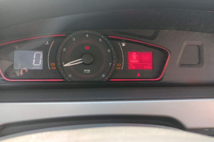 Used Roewe 550 2012 550 1.8L Manual Value Edition Odometer Close Up