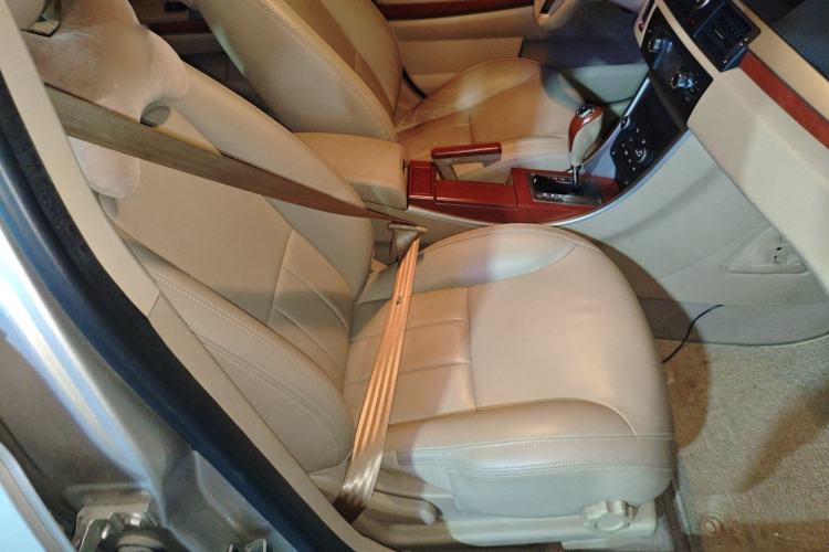 Used Roewe 550 2012 550 1.8T Automatic Full-Gold Limited Edition Right Front Seat