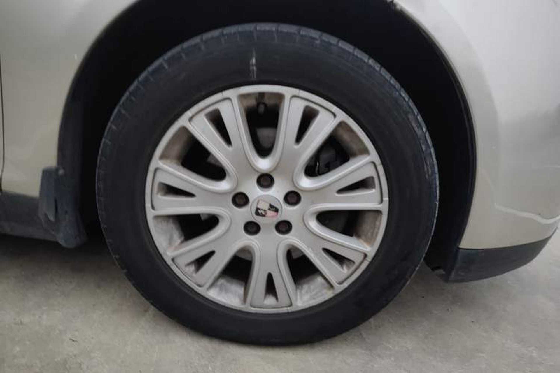 Used Roewe 550 2012 550 1.8L Automatic Value Edition Right Front Wheel Hub