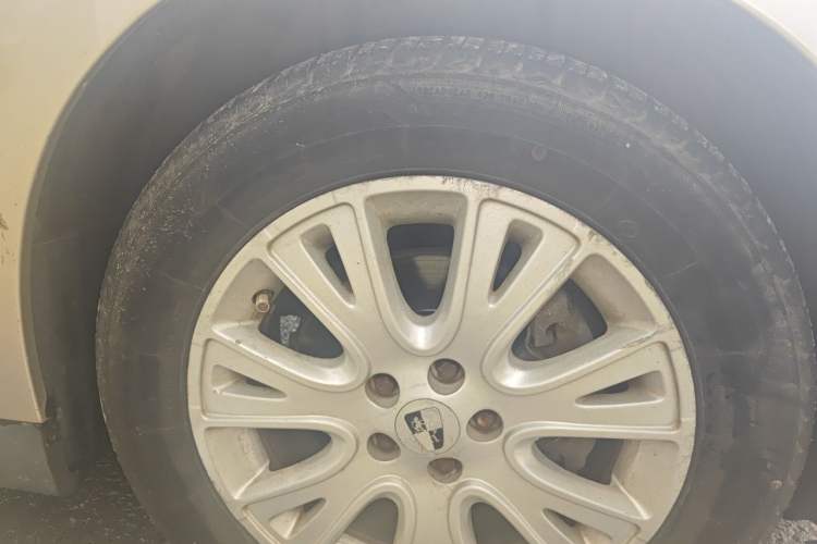 Used Roewe 550 2012 550 1.8L Manual Value Edition Right Front Wheel Hub