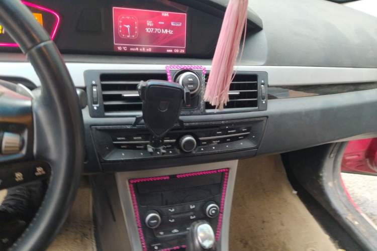 Used Roewe 550 2012 550 1.8L Automatic Value Edition Audio And AC Panel