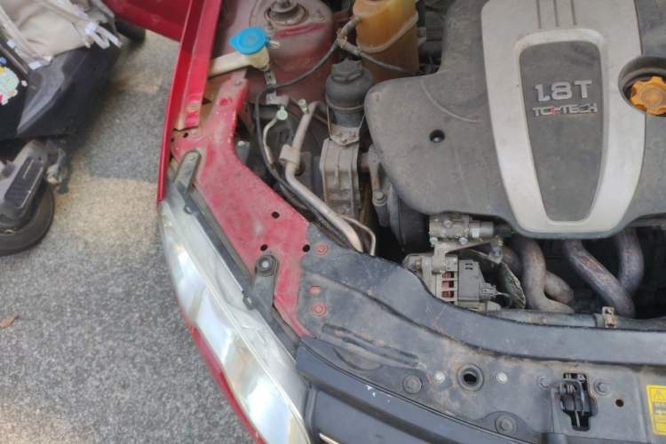 Used Roewe 550 2012 550 1.8L Automatic Value Edition Engine Bay Right