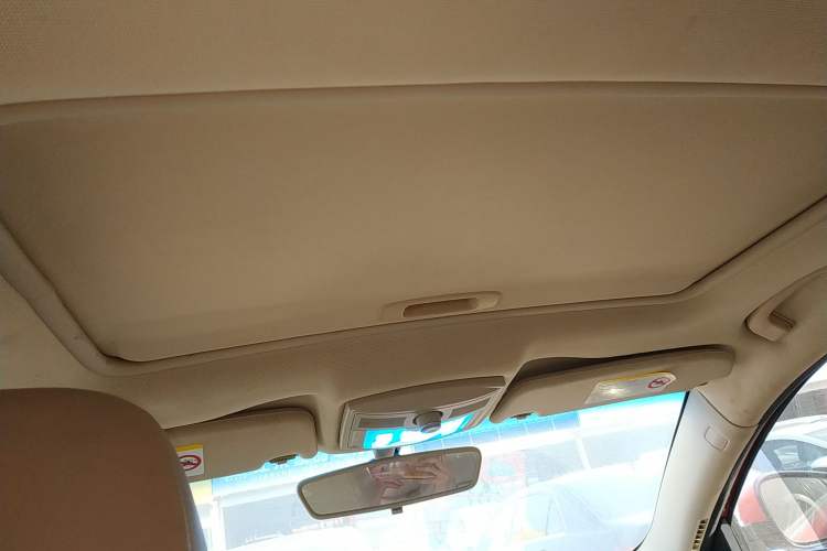 Used Roewe 550 2012 550 1.8L Automatic Value Edition Headliner