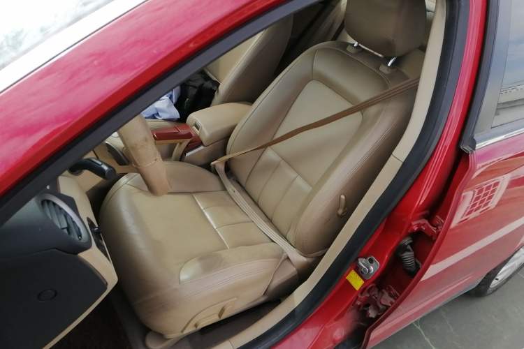 Used Roewe 550 2012 550 1.8T Automatic Full-Gold Limited Edition Left Front Seat
