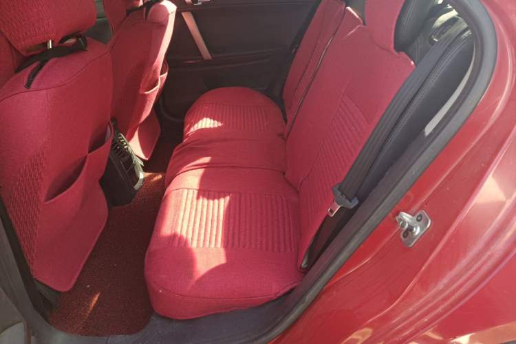 Used Roewe 550 2012 550 1.8L Automatic Value Edition Left Rear Seat