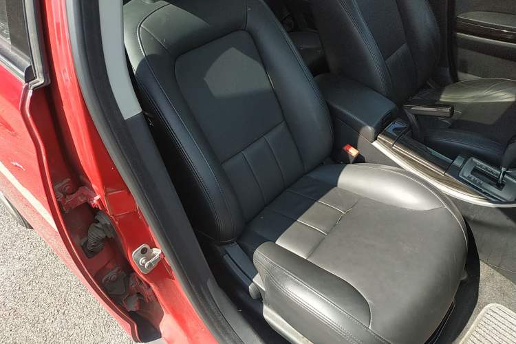 Used Roewe 550 2012 550 1.8T Automatic Full-Gold Limited Edition Right Front Seat
