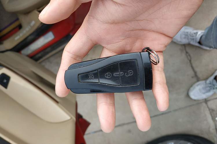 Used Roewe 550 2012 550 1.8L Automatic Value Edition Vehicle Key