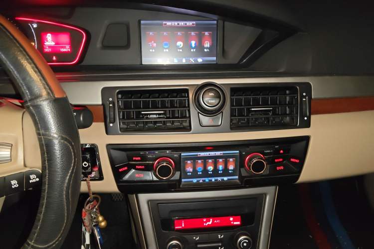 Used Roewe 550 2012 550 1.8L Manual Value Edition Audio And AC Panel