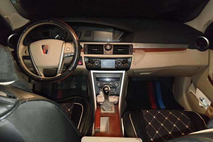 Used Roewe 550 2012 550 1.8L Manual Value Edition Center Console