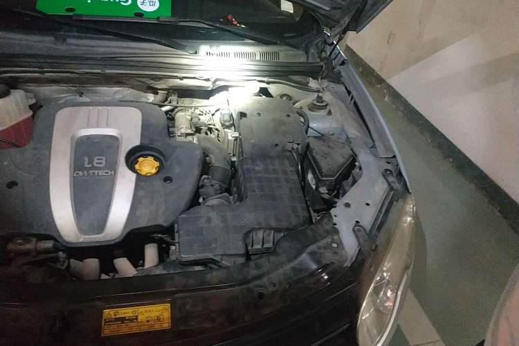 Used Roewe 550 2012 550 1.8L Automatic Value Edition Engine Bay Left