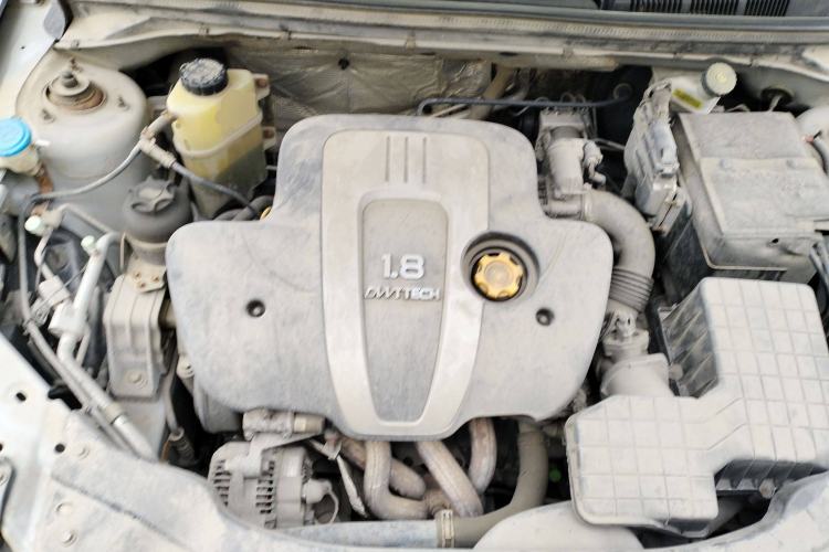 Used Roewe 550 2012 550S 1.8L Automatic Start Prestige Edition Engine Bay
