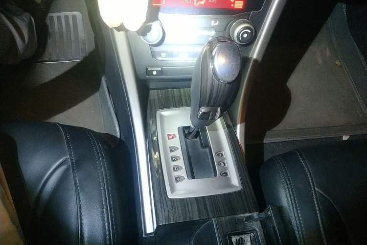 Used Roewe 550 2012 550 1.8L Automatic Value Edition Gear Lever