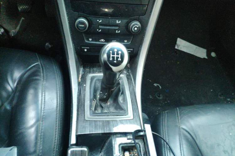 Used Roewe 550 2012 550 1.8T Manual "Gold Edition" Limited Model Gear Lever