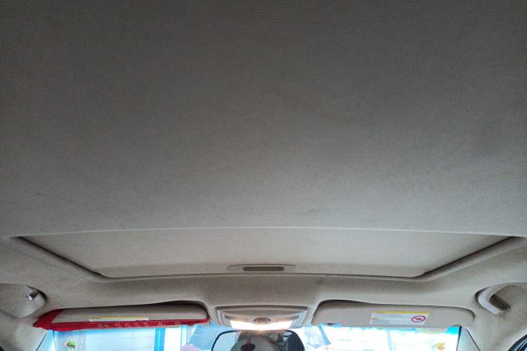 Used Roewe 550 2012 550 1.8T Automatic Full-Gold Limited Edition Headliner